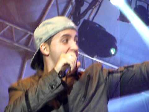 Twin Towers @LIVE (Mizz Nina \u0026 Colby O'Donis) 'What You Waiting For'