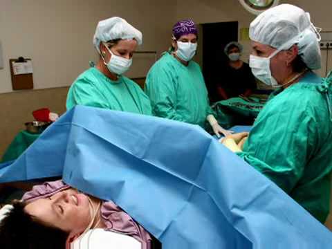 labor pregnancy baby delivery birth risk cesarean cervix close