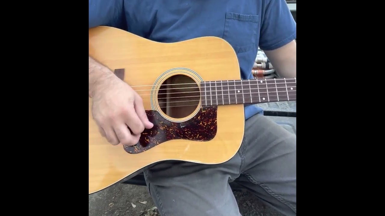 ギター guild d-35 1974 Guild D-35 1974 - YouTube