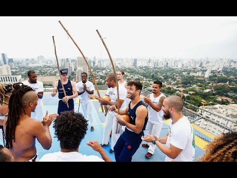 Daniel Ricciardo and Max Verstappen learn Capoeira