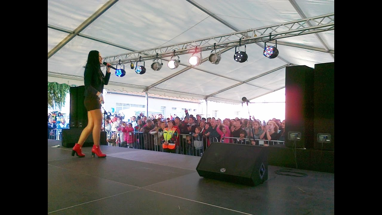 Mohacsi Brigi - Buszken jarok Hajduszovati fellepes  2016