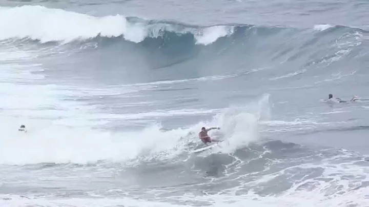 Gary Gonzalez - One & Half Surfing Session