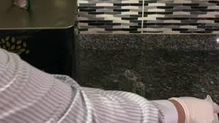 Evde Şişeye Zeytinyağı Doldurmak