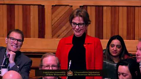 No answers! Ryan Cullins attempts to question the smug and uncooperative Holt Government