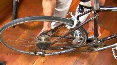 Replacing a Bicycle Wheel with a Horizontal Dropout