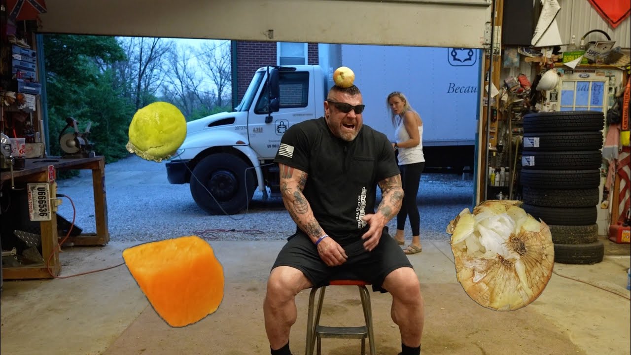 Giraffe Whip VS Vegetables Accuracy Test!!!