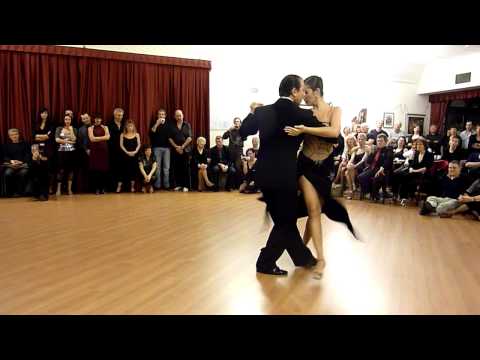 Miguel Angel Zotto y Daiana Guspero - Tango 1 -  U