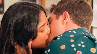 ➤ Never Have I Ever Season 2 Kiss Scene, Devi and Ben, Netflix ...