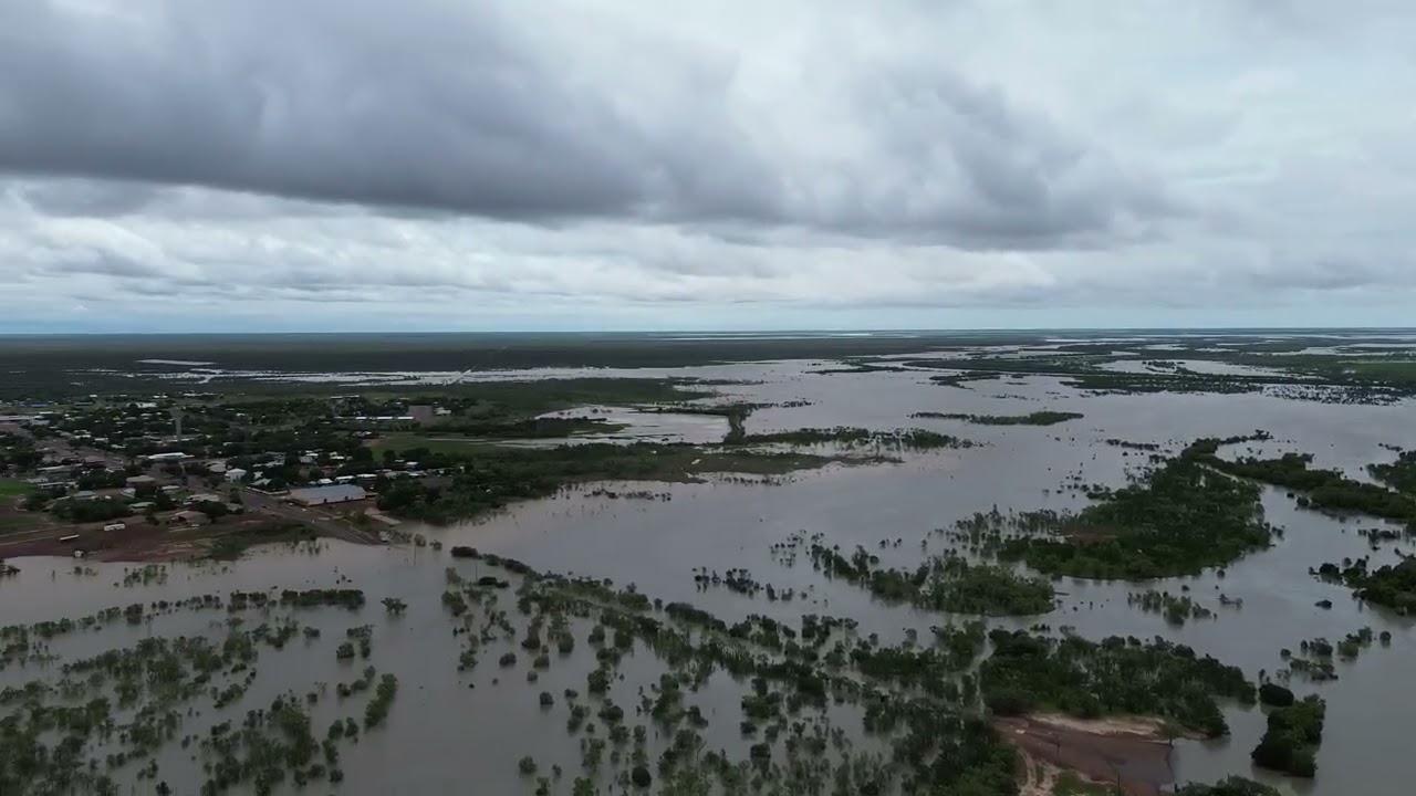 Norman River flood - Normanton QLD