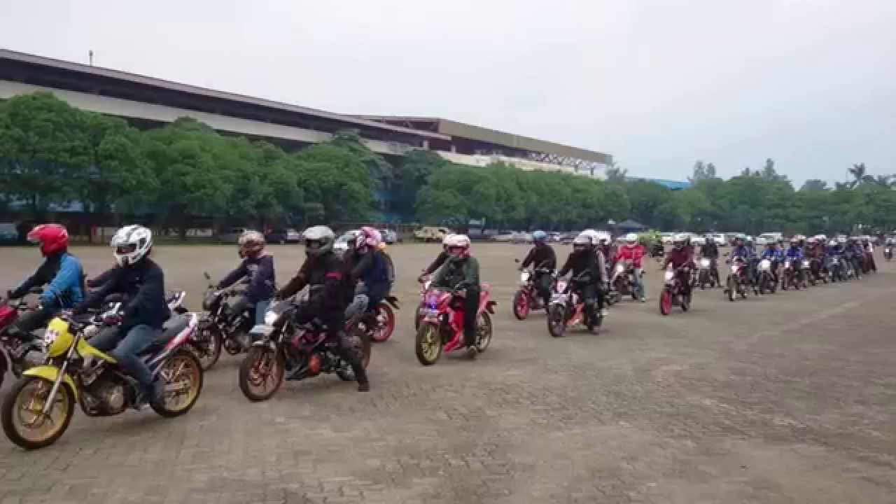 Serunya Laskar Biru Suzuki Di ARRC Sentul 2015 Nyalakan Nyalimu