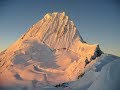 Крутое видео восхождения на #Альпамайо (Перу) с Альпомания | Trekking to the #Alpamayo Mountain