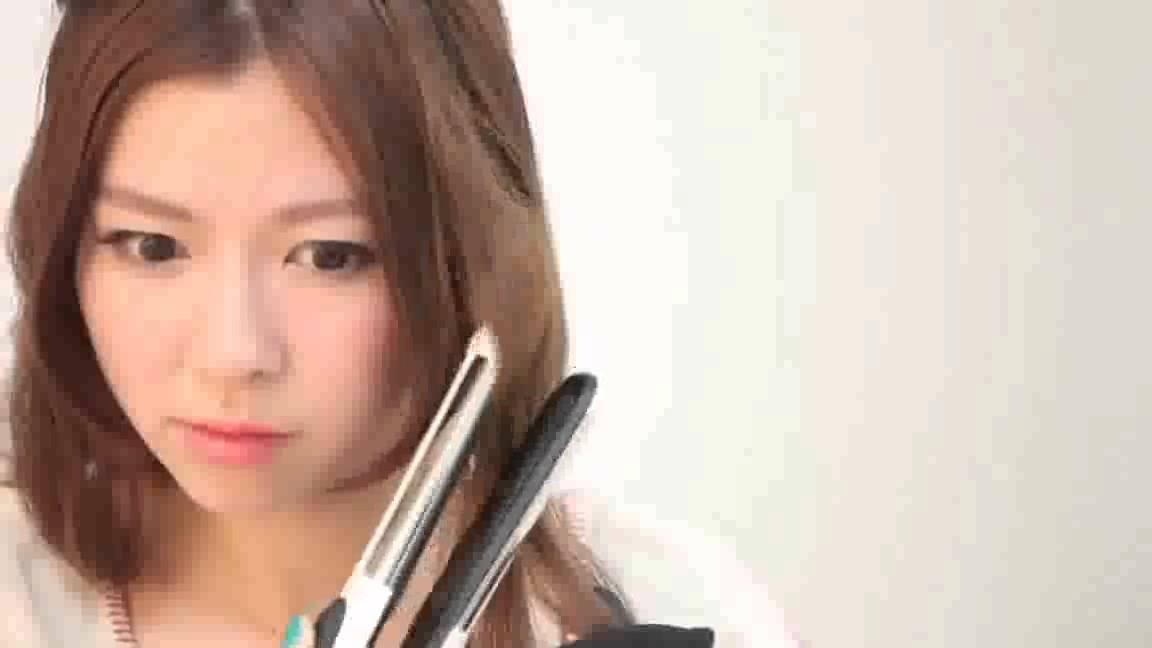 WAVY BEACH HAIR TUTORIAL WITH STRAIGHTENER KOREAN WAVY HAIR TUTORIAL