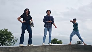 Lagu Jawa Koes Plus : 