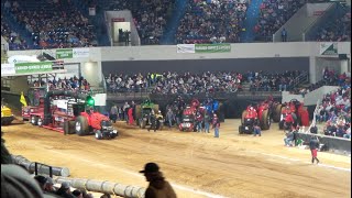 FULL 6,400lb Lightweight Super Stock Alcohol Tractor Class NFMS Championship tractor pull Louisville
