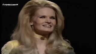 Lynn Anderson -- Rose Garden - ( Mar De Rosas ) - HD