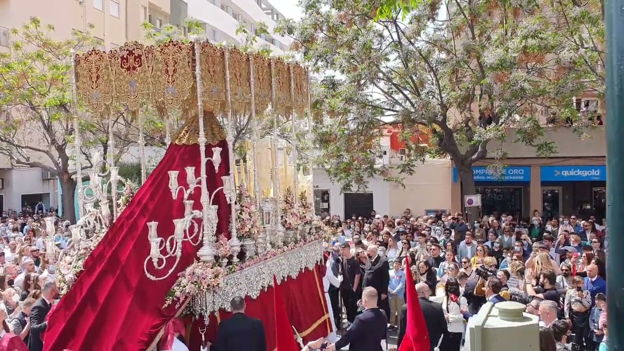 DOMINGO DE RAMOS CADIZ 2022_Salida de la Virgen de Amparo
