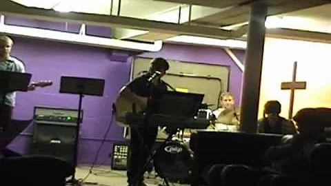 The Device singing "Christ is Risen" by Matt Maher