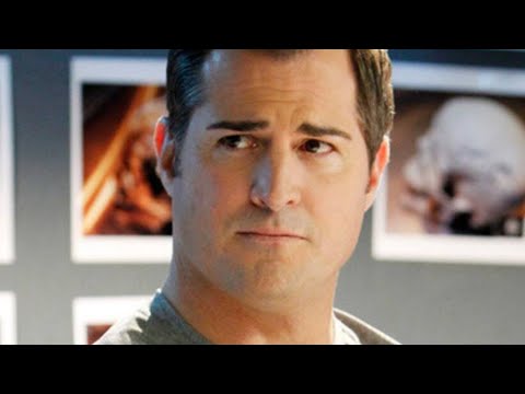 Video: ¿Por qué George EADS ya no está en MacGyver?