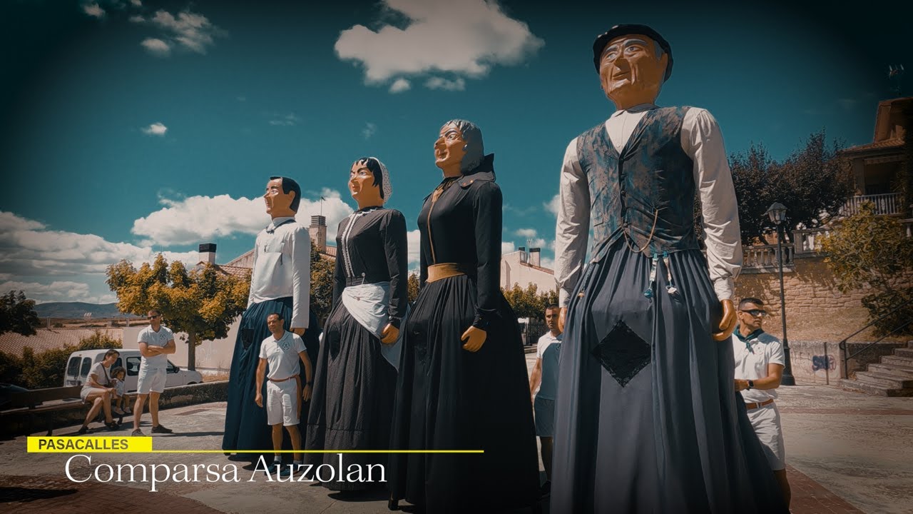 Pasacalles comparsa Auzolan fiestas Aibar-Oibar 2025