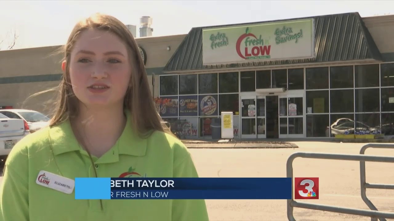 Local teen cashier pays for grocery bill for struggling senior citizen