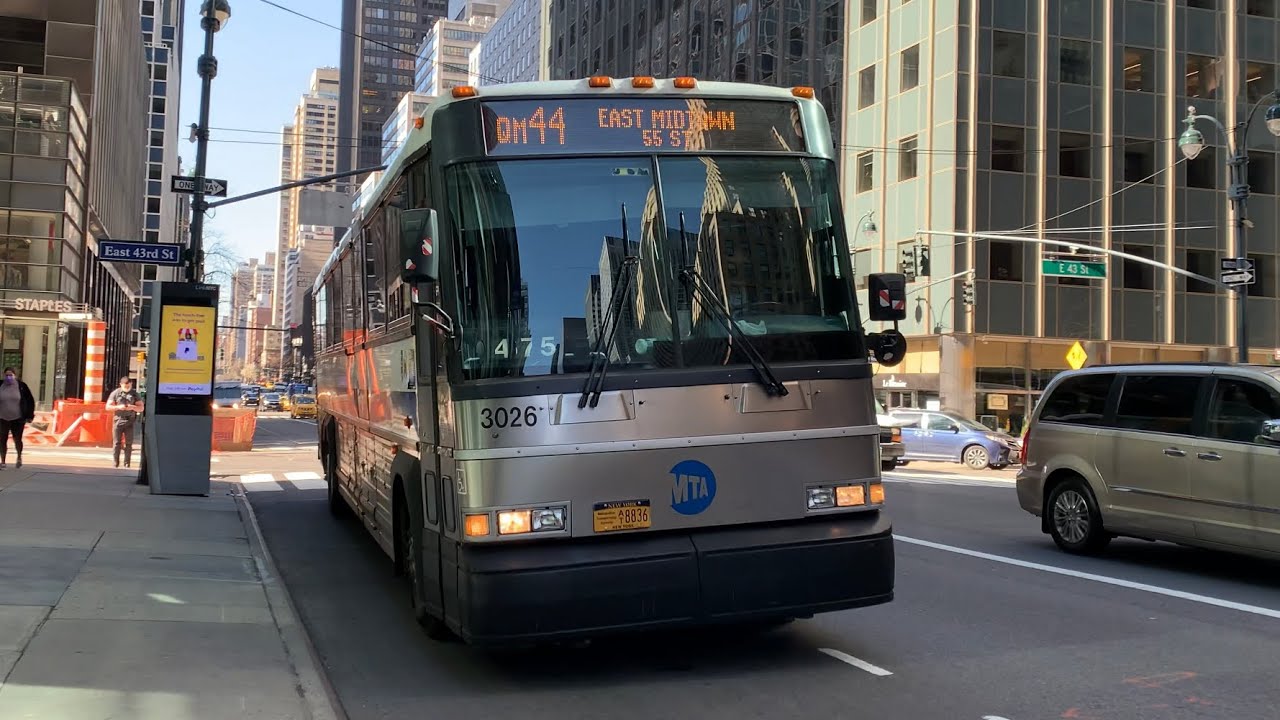 East Midtown 55th St Bound 2005 MCI D4500CL 3026 QM44 Express Bus At