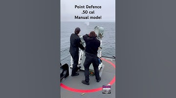 Het .50 kaliber afstandsbedienbare wapenstationgeweer in de handmatige modus afvuren! #marine #tr...