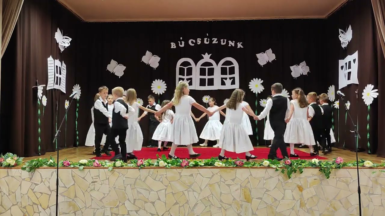 Ajak Tamási Áron Kacsa csoport ballagás 2024