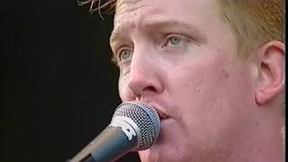 Queens of the Stone Age - The Sky is Fallin&#39; (Live at V2003) HD