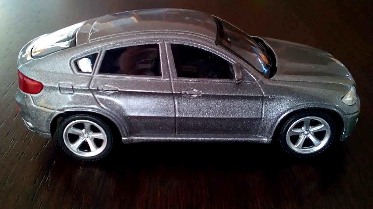 Modèle Réduit BMW X6 Gris RMZ City échelle 1/64 - Miniature Collection