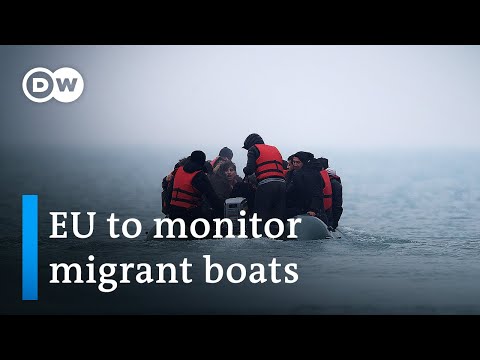 EU plane to monitor English Channel amid row with UK over migrants | DW News