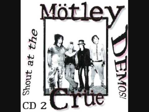 Mötley Crüe - Sinners & Saints [Demo]