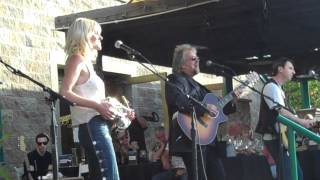 Video thumbnail of "Mindi Abair David Pack perform That's How Much I Feel Live at Thornton Winery"