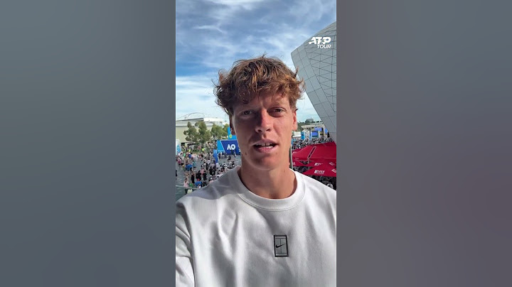 Jannik Sinner thanks the fans after winning the opening match at the Australian Open vs. JARRY 🦊🇦🇺
