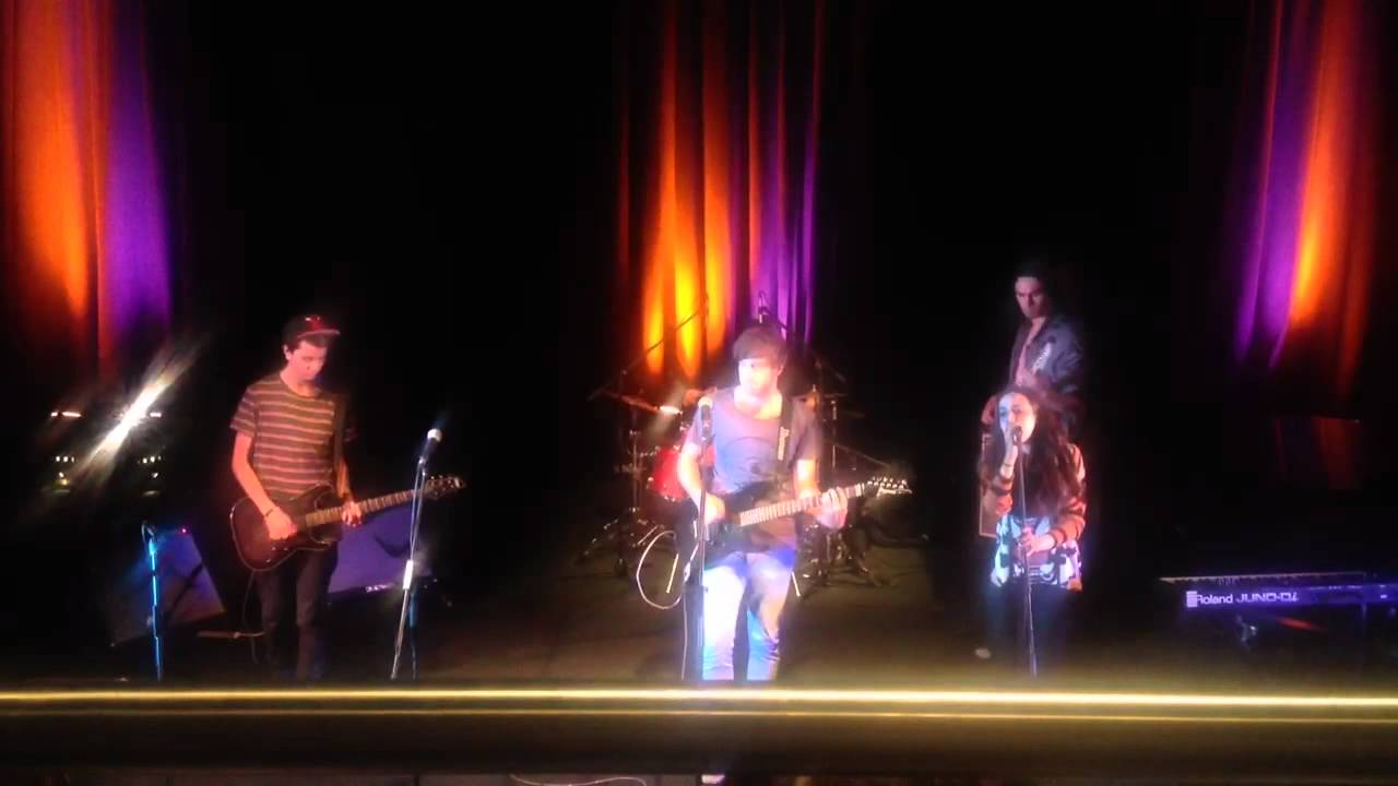 Guarda Monsters- Raff, Rhys, Marchii, Jay & Ben su YouTube Guarda Monsters- Raff, Rhys, Marchii, Jay & Ben su YouTube