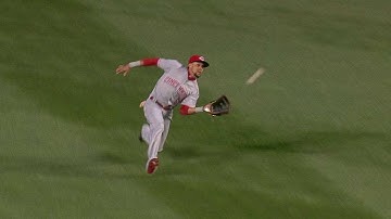 CIN@CHC: Hamilton robs Rizzo with a sliding catch