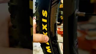 27 PSI boogers! #mtb #trek
27 PSI boogers! #mtb #trek 27 PSI boogers! #mtb #trek