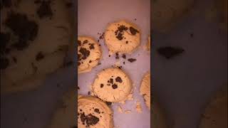 making CHOCOLATE CHIP COOKIE bubble bars #shorts