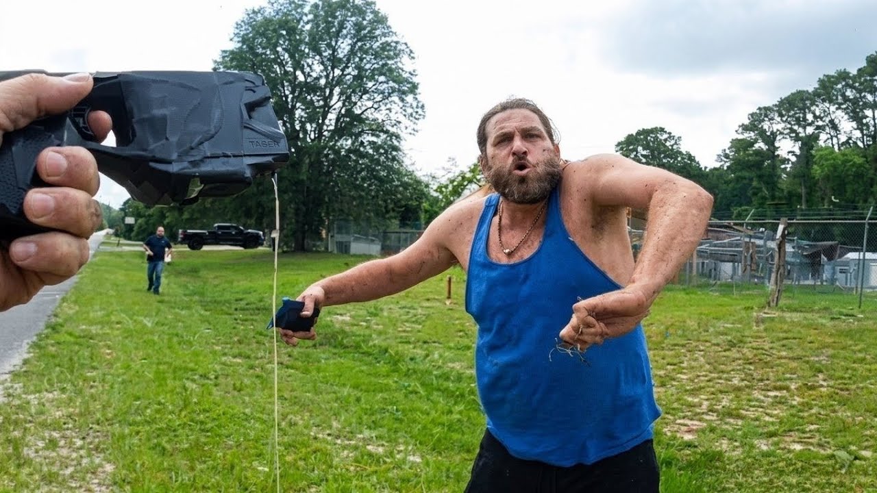 Sovereign Citizen Gets Tased & Arrested When He Takes on The WRONG Florida Cop