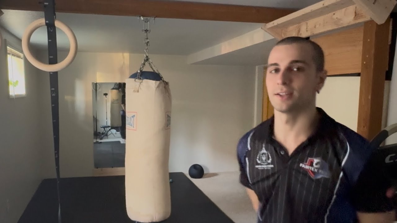 How To Set Up Swinging Heavy Bag In Your Apartment! (No Drilling!)