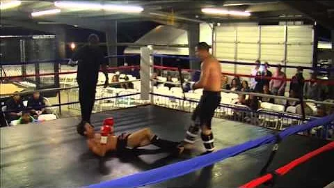 Chris Rattigan vs Kenji Tanagachi XFS Muay Thai St...