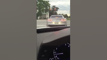 Loud Camaro with no cats and custom exhaust TURN IT UP!!!