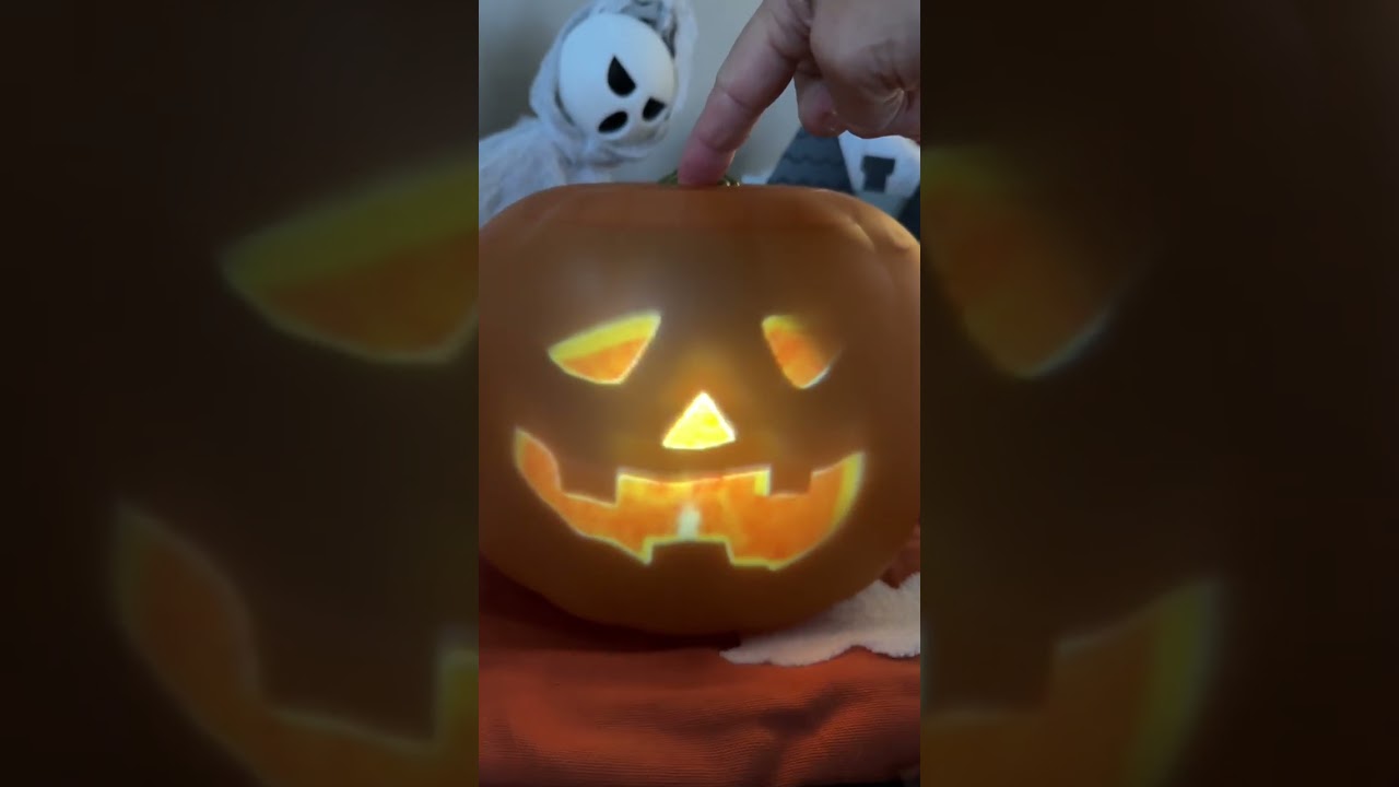 Viral Jabberin' Jack Talking Animated Pumpkin with 8 Inch Screen and Built-in Projector + Speak...