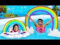 Gambar cover Wendy Pretend Play with Giant Rainbow Swimming Pool Water Inflatable Kids Toys