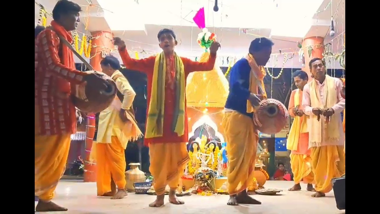 রাম লক্ষণ কালিন্দী এর হরিনাম – চৈতন্য মহাপ্রভুর আশীর্বাদে Ram Lakhan Kalindi original sankirtan