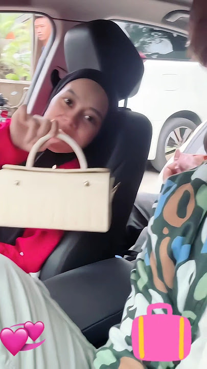 Lesti Kejora was bought a bag by Brother L