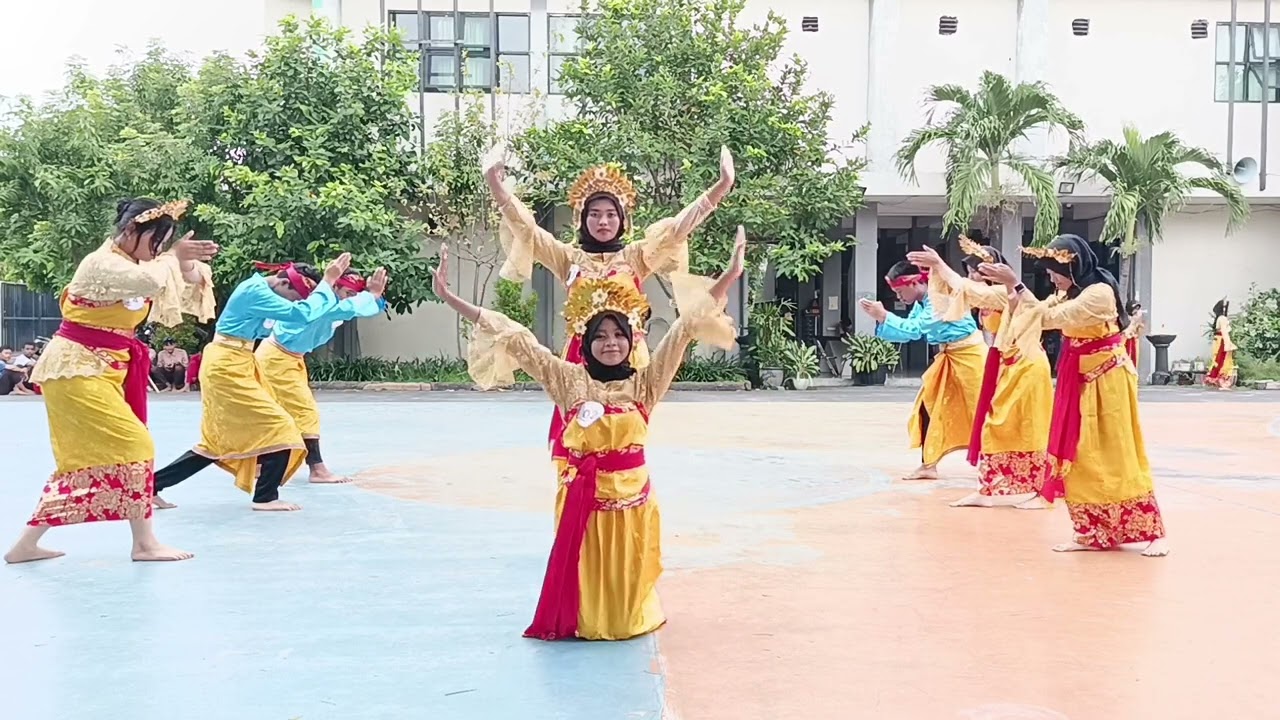 Praktek Tari Kreasi Kelas IX J Tahun 2024 SMPN 30 Surabaya