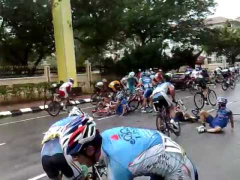 le tour de langkawi accident