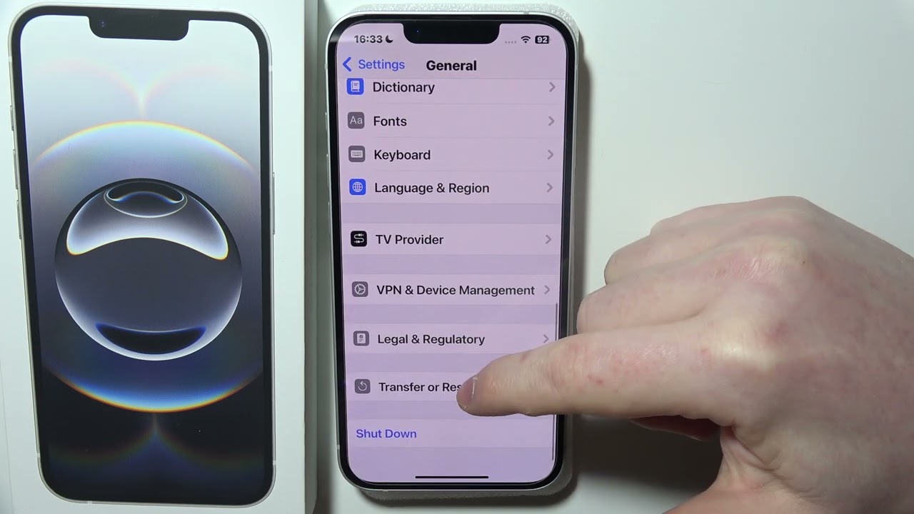How to Reset Keyboard Dictionary On iPhone (iOS) 2025