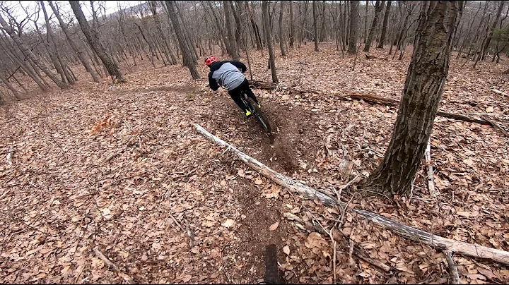Kevin Ellsworth riding steep flow