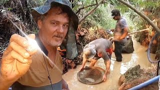 VEJA COMO ENCONTRAR DIAMANTES EM PEQUENOS RIOS